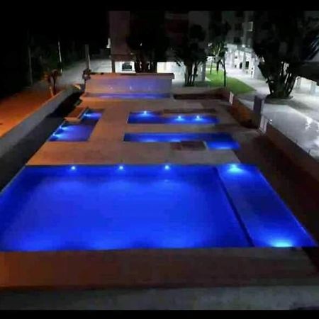 אובטובה Varanda Gourmet, 05 Piscinas, Elevador E Wi-Fi No Condominio Passaredo מראה חיצוני תמונה